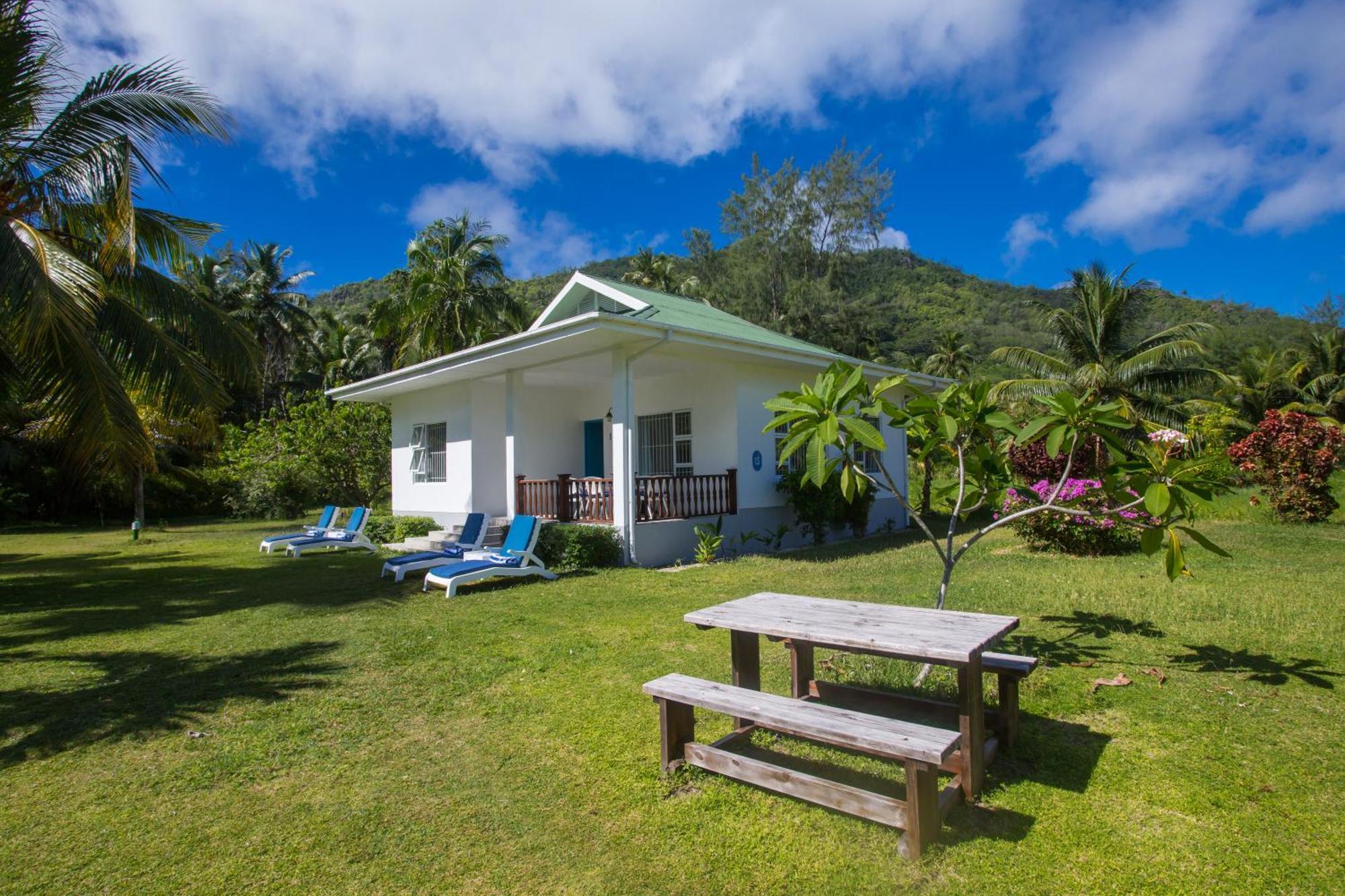 Chalets D'Anse Forbans Selfcatering Такамака Экстерьер фото